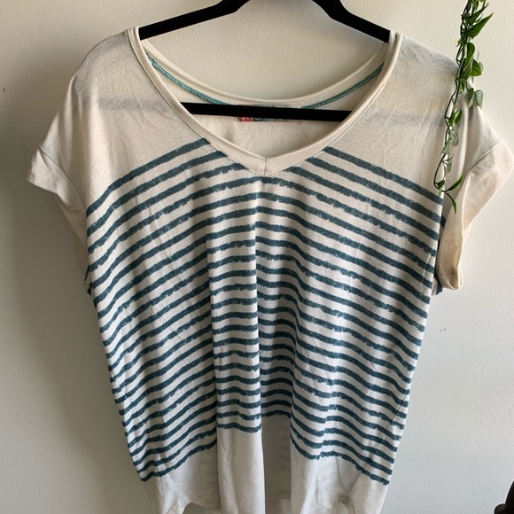 Free People Beach T-Shirt - Picture 2 of 4